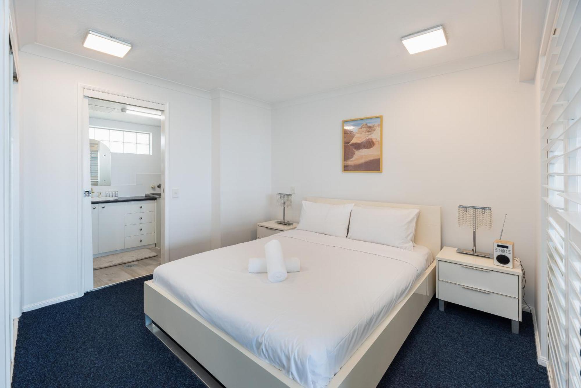 Broadwater View In Southport 1b * Gold Coast